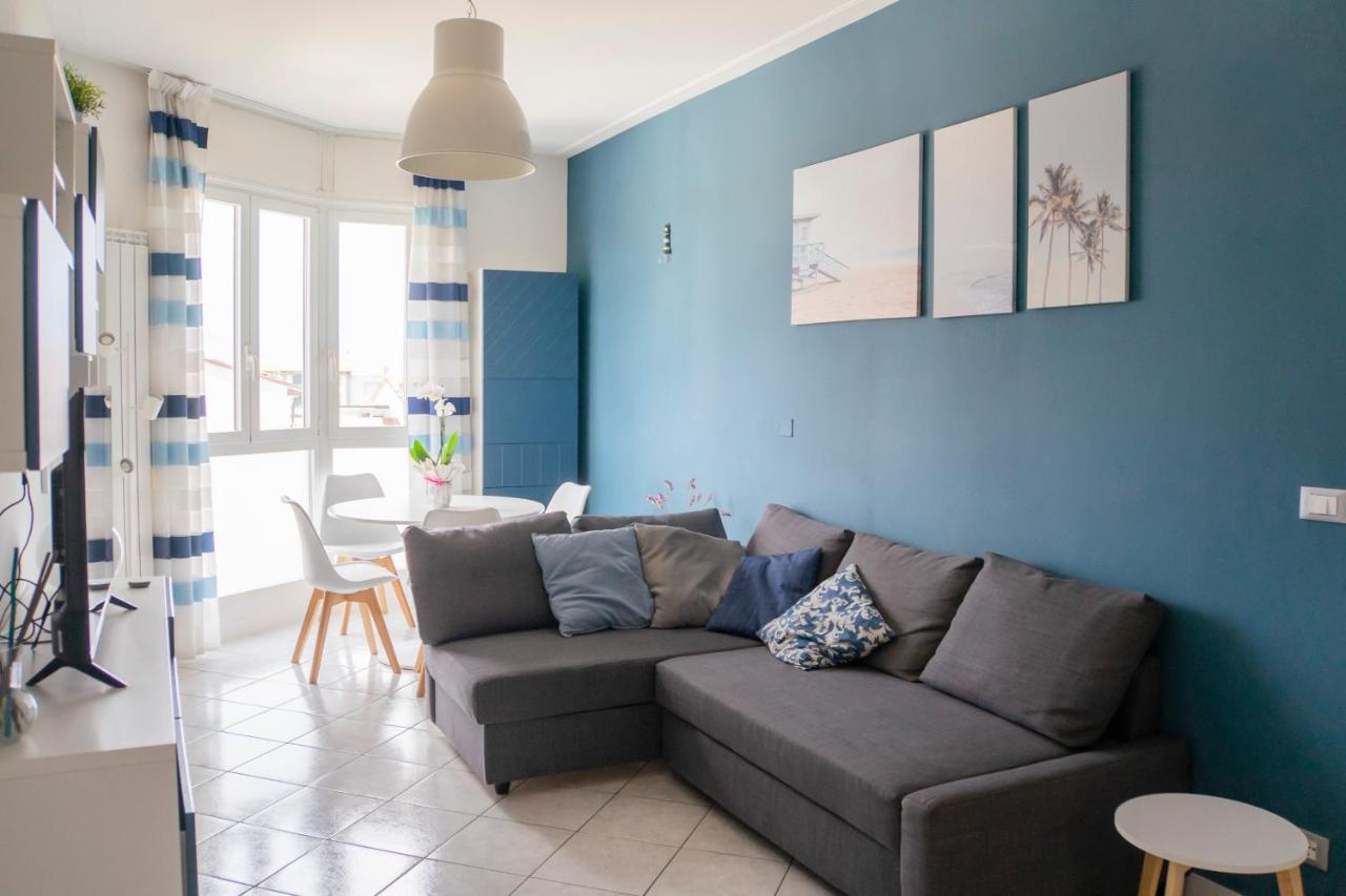 Ad Un Passo Dal Molo Con 2 Biciclette Incluse Apartment Viareggio Bagian luar foto